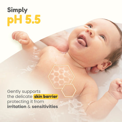 Baby wash with pH 5.5 supports delicate skin barrier protecting it from irritation and skin sensitivities